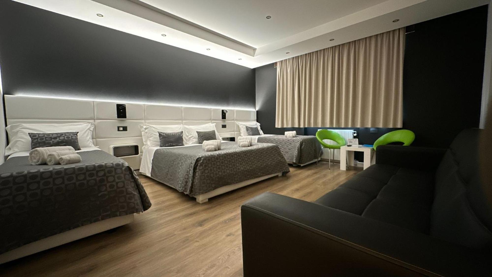 Ottomood B&B And Apartments Tremestieri Etneo Zimmer foto